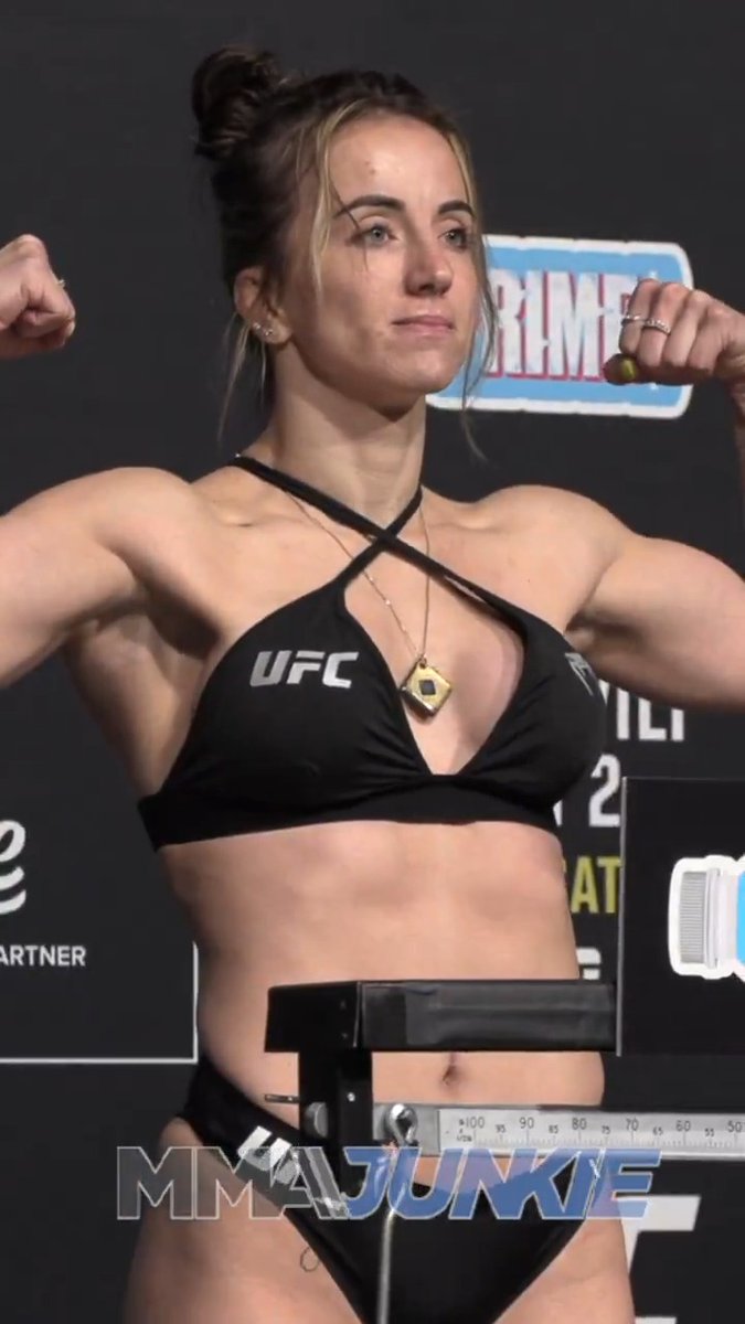 Maycee Barber is back and makes weight for #UFC323 ahead of her first bout since March 2024.