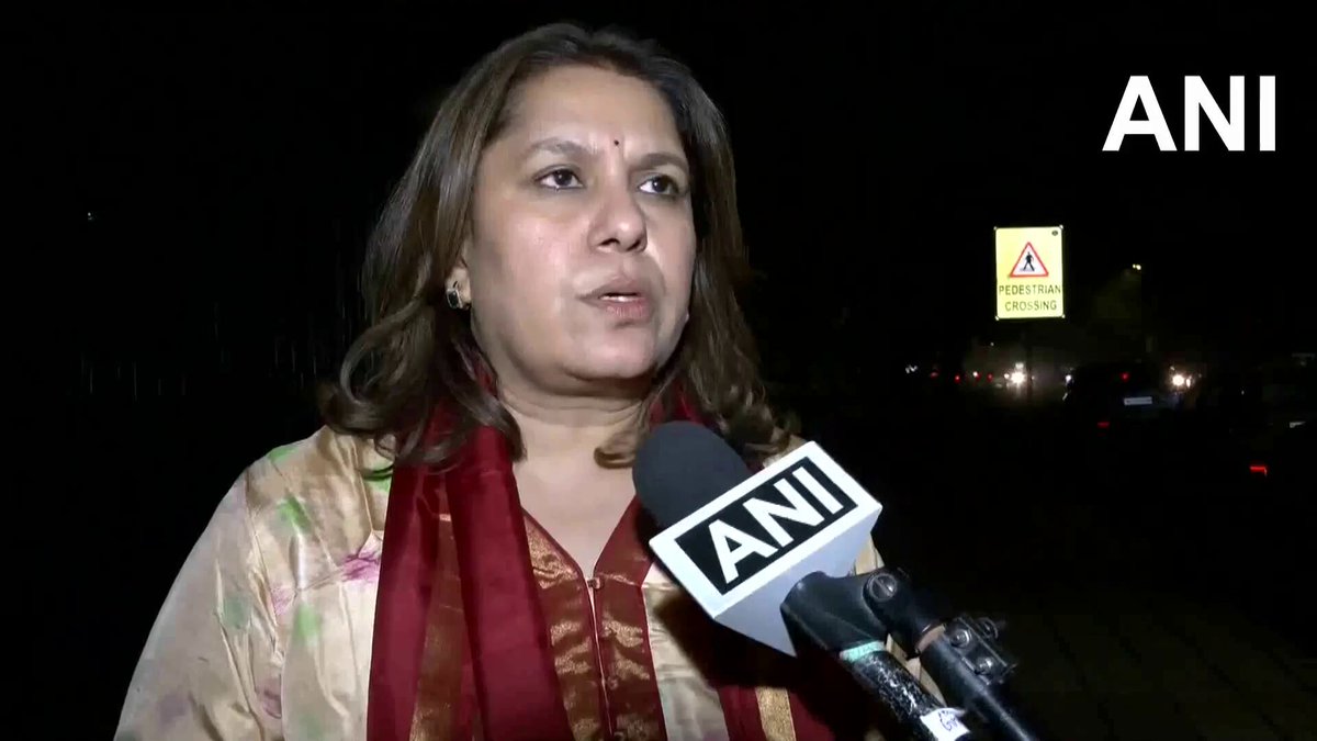 #WATCH | Delhi: On Lok Sabha LoP Rahul Gandhi's allegations that LoP is not allowed to meet visiting dignitaries, Congress leader Supriya Shrinate says, "...This has always been a healthy practice in any thriving democracy. This practice is essential in India because we are a melting pot of diversity and so many ideologies. When you don't invite the LoP in the Lok Sabha and the LoP in the Rajya Sabha to a state dinner, it raises many questions... The government should be listened to as long as it is speaking in a just manner... Not calling the LoP and Mallikarjun Kharge shows that the PM does not want the limelight to fall on anyone other than himself..."