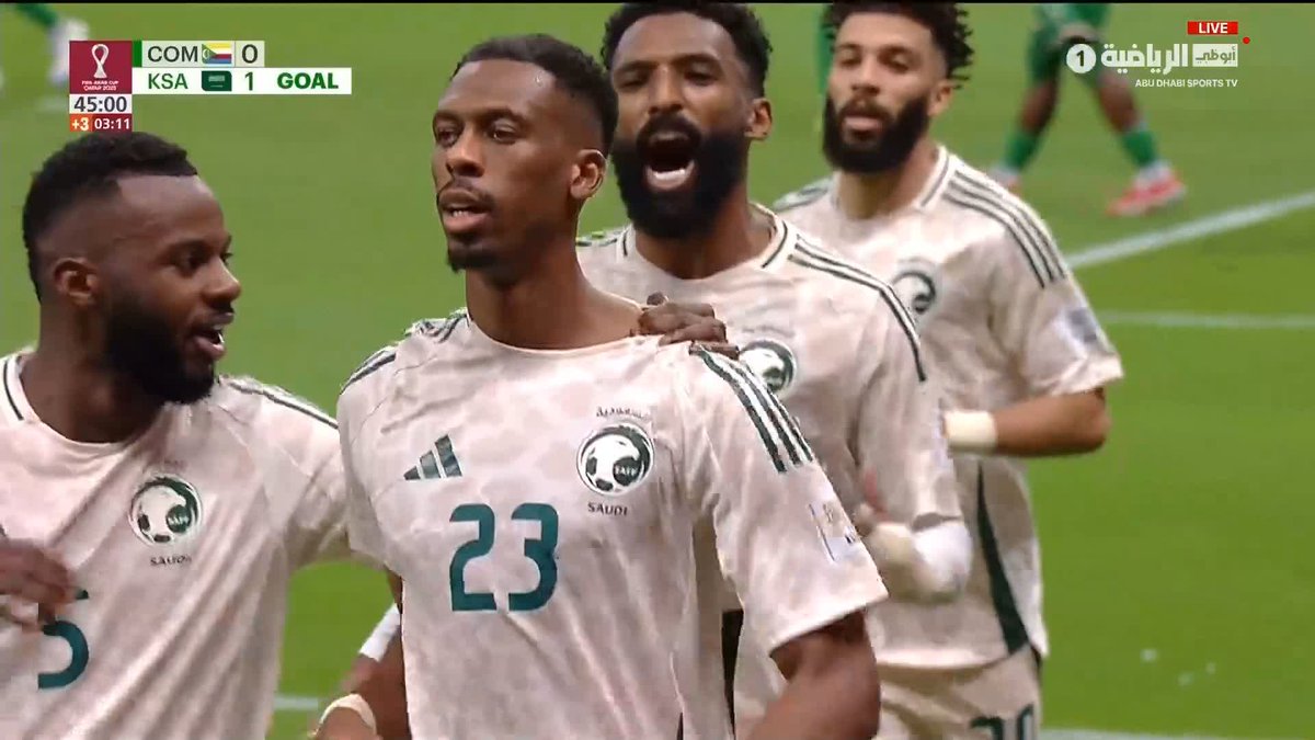 اللي يتابع سالم لأول مرة راح يتوقعه لاعب اشول .. ثالث اسيست بالقدم اليسرى ..