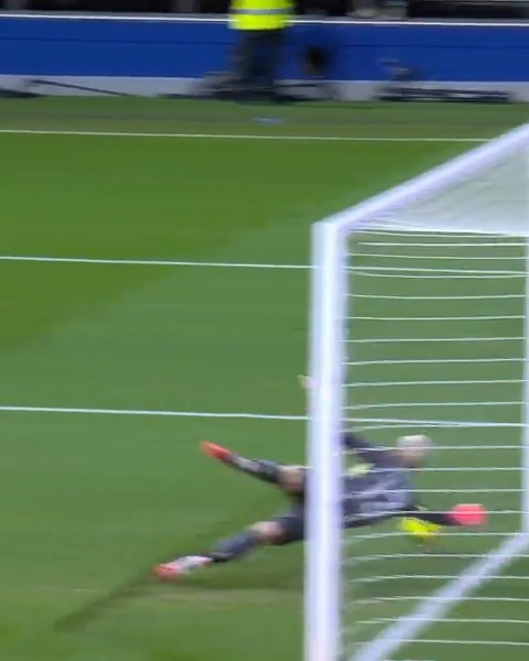 🔝 La jugada de Darder. La parada de Escandell. RealOviedoMallorca | LALIGAHighlights