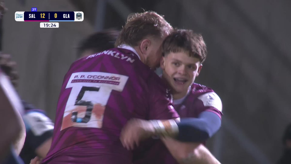 "He's warmed up now!" 🎙️ Ollie Davies wastes no time in making a big impact on his #InvestecChampionsCup debut for Sale Sharks 🦈 🦈