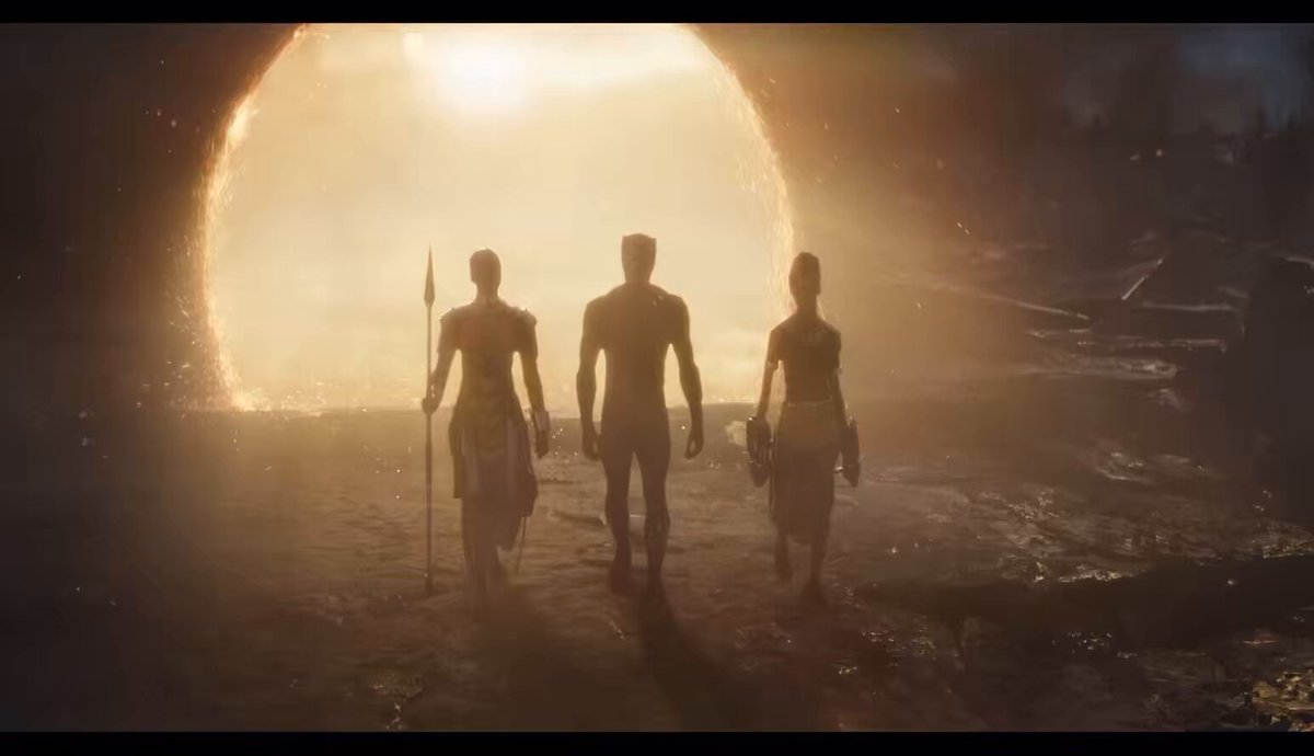 ESTA ESCENA ES LA SACADA DE POLLA MÁS GRANDE DE LA HISTORIA DEL CINE. El 25 de Septiembre de 2026, Avengers: Endgame vuelve a los cines. Y fijo que con escena post crédito de Doomsday. Ya os dije que me huelo a que será una secuela directa.