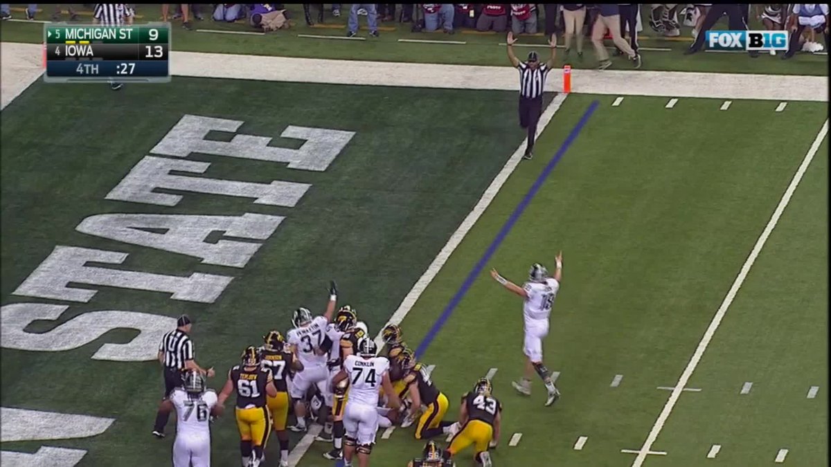 #OTD 🔟 years ago, LJ Scott powered a 22-play drive and punched in the game-winner to give Michigan State Football the Big Ten Title 😤🔥