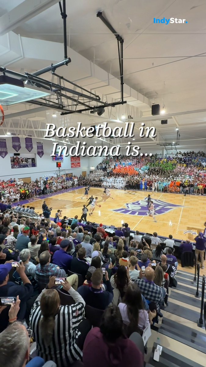 In 49 states, it's just basketball, but this is Indiana. 🏀🔥 The 2025 edition of Silent Night at Taylor University has been electric. See favorite photos: Video by Madyson Crane/IndyStar