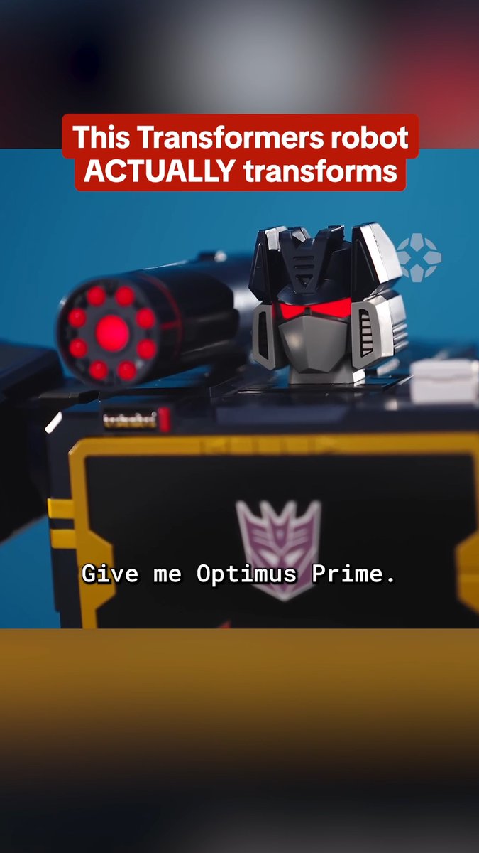 Robosen is making a fully auto-converting Transformers Soundwave robot and it costs more than $1,000:
