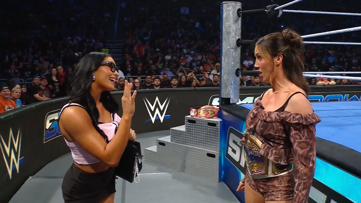 Kiana James and Giulia saw an opportunity and they took it... 🤷