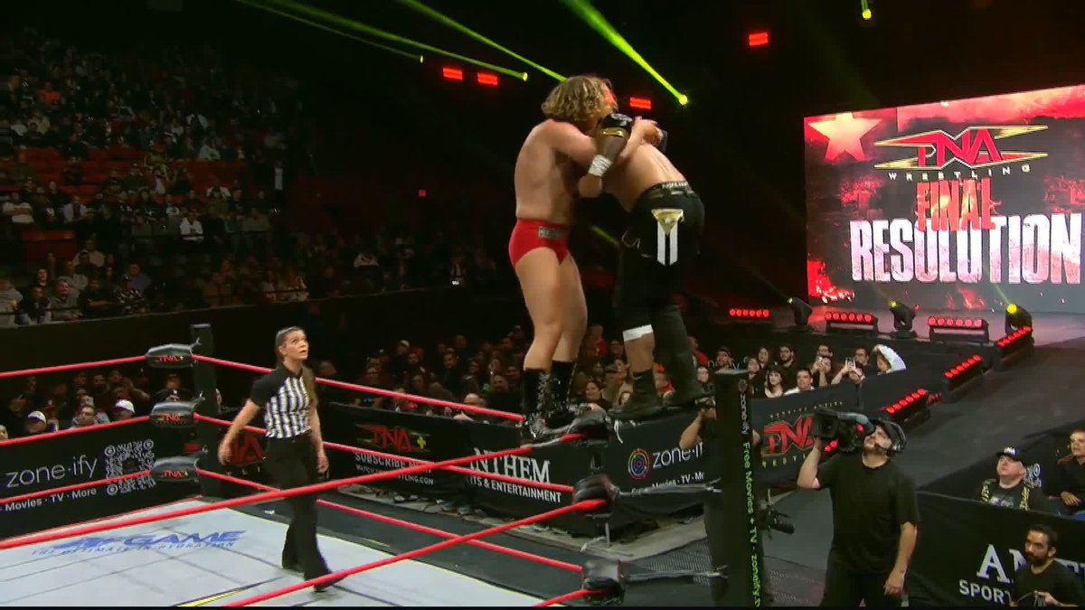 .Mike SANTANA🇵🇷 hits the THREE AMIGOS and a PAPI SPLASH in El Paso! #TNAFinalResolution Use code FINAL25 for one free month of TNA+ and watch Final Resolution: