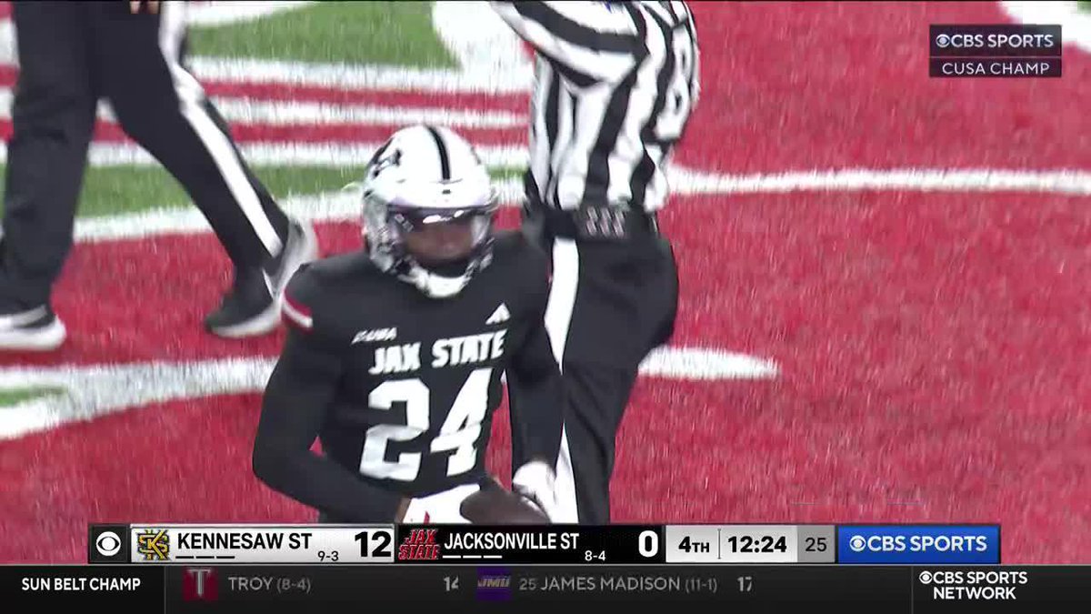 Kennesaw State got a safety to go up 12-0 Jacksonville State’s kicker forced a fumble and the Gamecocks recovered They just scored a TD now it’s 12-7…