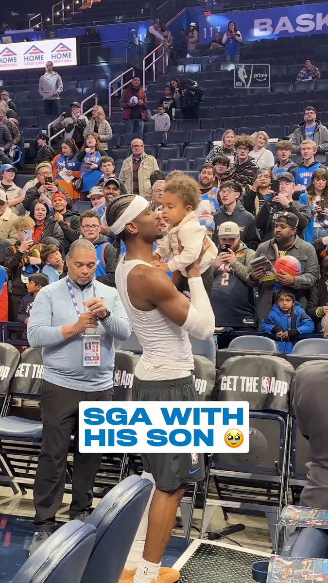 Shai Gilgeous-Alexander spending some pregame time with his son, Ares, is so wholesome 🥹 #NBAonPrime