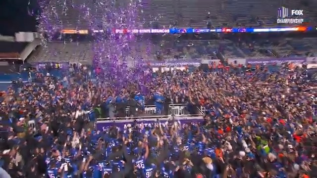 LIFT THAT TROPHY BRONCOS 🏆 Congrats to Boise State Football for becoming the first-ever Mountain West team to win three straight championships 👏