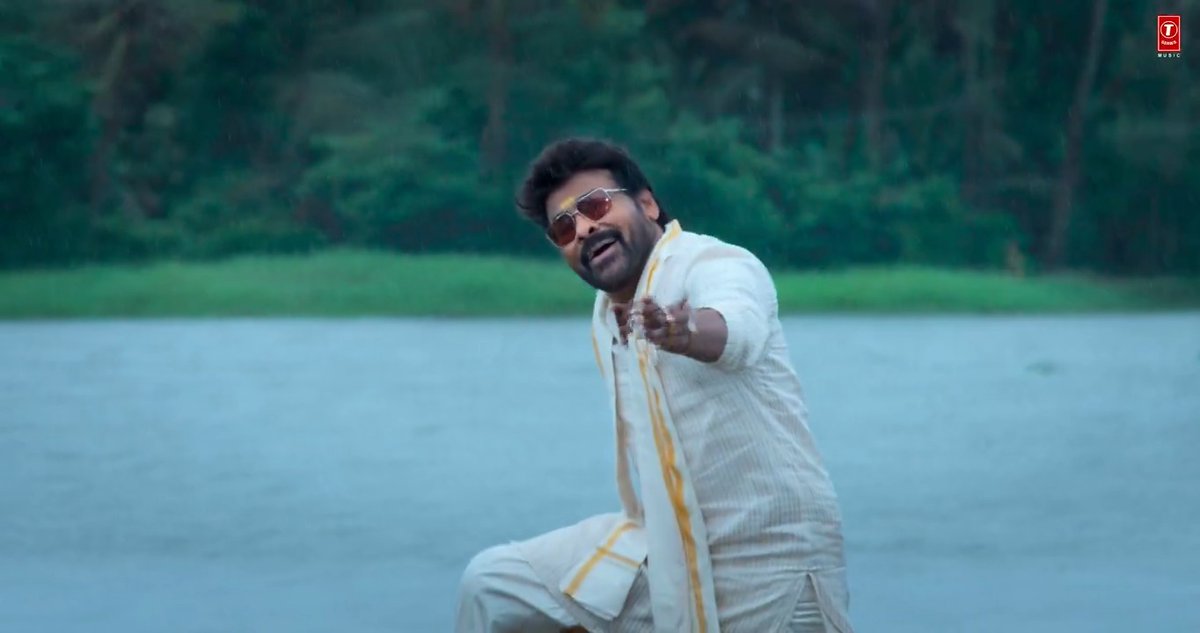 Here it’s #Sasirekha Promo from #ManaShankaraVaraPrasadGaru Full Lyrical Video on December 8th.