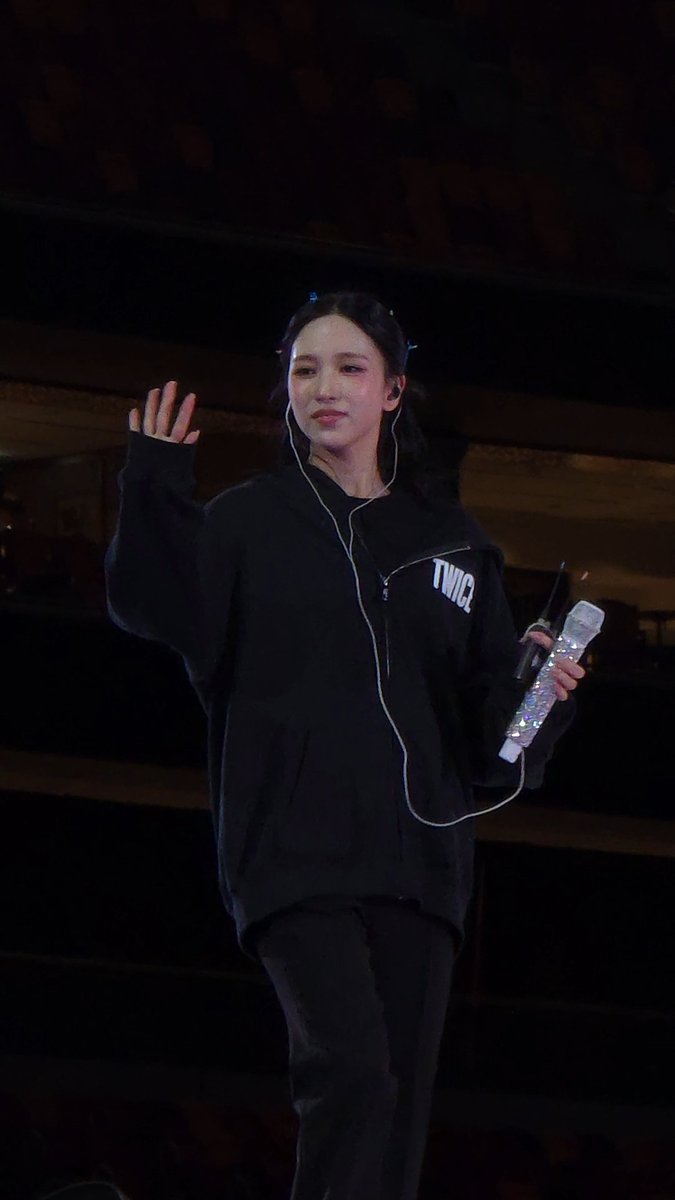 MINA AT HONG KONG SOUNDCHECK TODAY