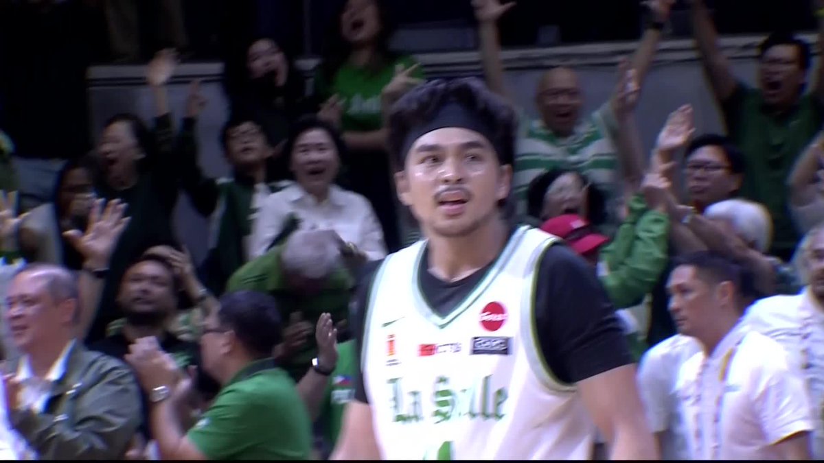 FOUR POINT SHOT NA ‘TO EH 🤯 Jacob Cortez drills a deep three-pointer to swing the momentum toward the DLSU Green Archers against the NU Bulldogs in this do-or-die Final Four clash of UAAP Season 88 Men’s Basketball! #UAAPSeason88 #LegendsStartHere #StrengthInMotionHopeInAction