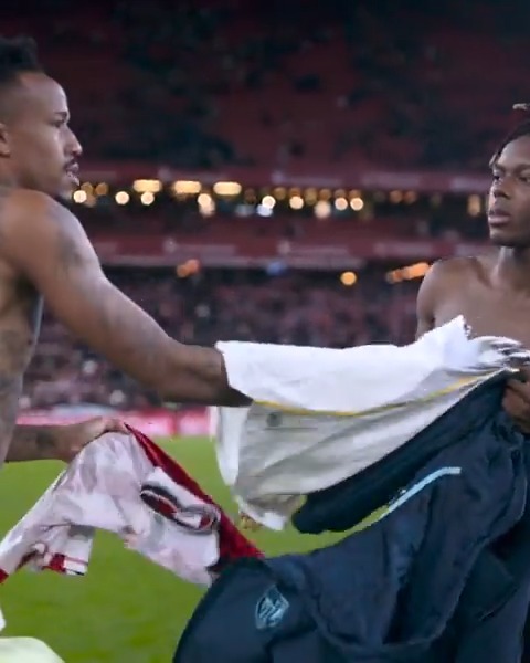 👕🔁 ❤🤍 Nicolas Williams 🤍🤍 Éder Militão #AthleticRealMadrid | #LALIGAEASPORTS | #LALIGAHighlights