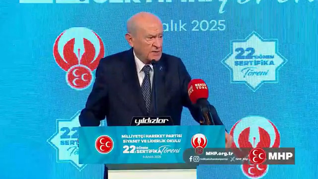 Bozkurtluğumuza gelince, ben elbette bir Bozkurt'um, ecel aman verdiği müddetçe Bozkurt olacağım, öyle de göçüp gideceğim.