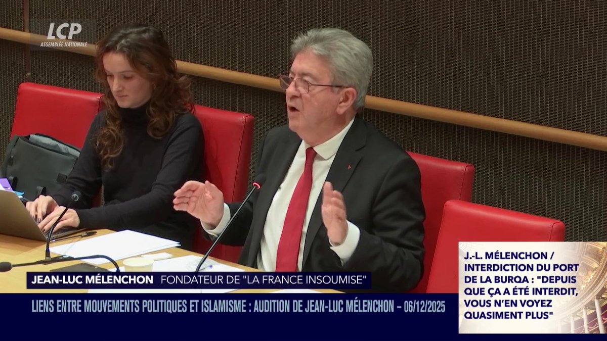 "Vous me parlez du voile, et des enfants à qui l'on met un voile. Et que dites-vous de la circoncision ? Elle concerne des jeunes enfants, à qui on ne demande pas leur avis", dit Jean-Luc Mélenchon. "Les voiles sur la tête des filles, c'est un problème. Et la circoncision ?" #DirectAN