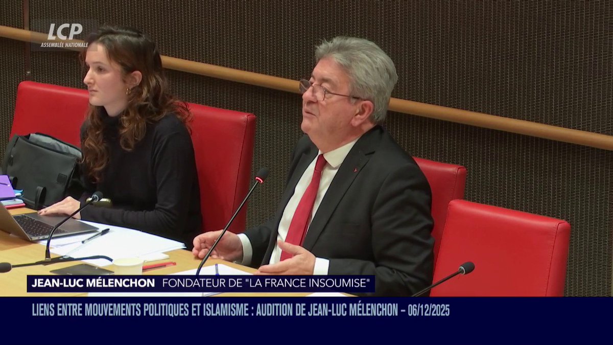 "Pendant le mariage pour tous vous étiez tous dans des manifestations avec des islamistes, ça ne vous a pas dérangés !", fait valoir Jean-Luc Mélenchon s'adressant aux députés de droite. "Ils défendent des vues sur la famille qui sont plus proches des vôtres que des miennes". #DirectAN