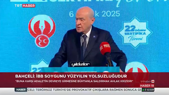 Yüzyılın yolsuzluğu olarak tanımladığımız İstanbul Büyükşehir Belediyesi soygunu, her tarafa sıçramış gayri meşru ve gayri hukuki ilişkiler manzumesi milli hafızaya mıh gibi yerleşen, bıçak gibi saplanan bir ahlak krizi değil midir?