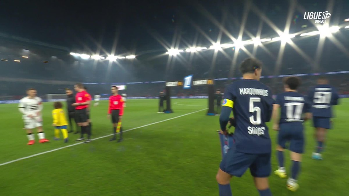 Le champion d'Europe n'a plus le choix s'il veut tenir le rythme lensois 💥 C'est parti pour ce (très) alléchant #PSGSRFC en exclu sur Ligue 1+ ➡️ #PSGSRFC