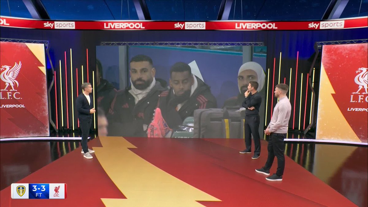 "I don't foresee that he'll see out his contract" Jamie Redknapp thinks that Mohamed Salah could leave Liverpool before his contract expires 😮