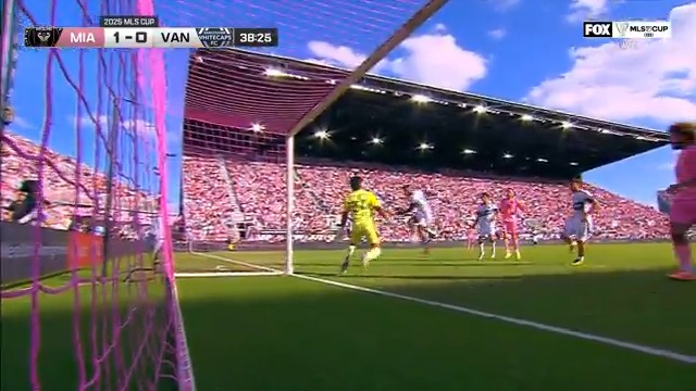 Rocco Ríos Novo comes up big for Inter Miami CF and keeps this one out of the net ‼️