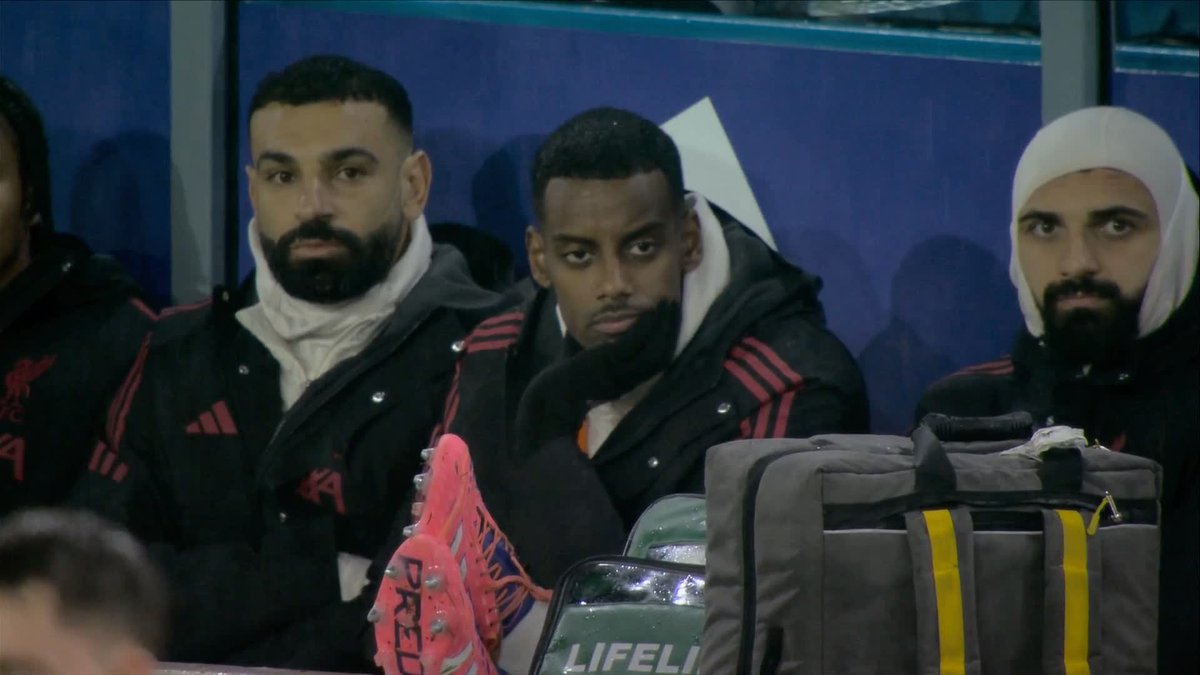 "No footballer can behave like this when you're contracted to a club" 😬 Kaveh Solhekol reacts to the stunning interview of Mohamed Salah and what his future holds at Liverpool 🔴