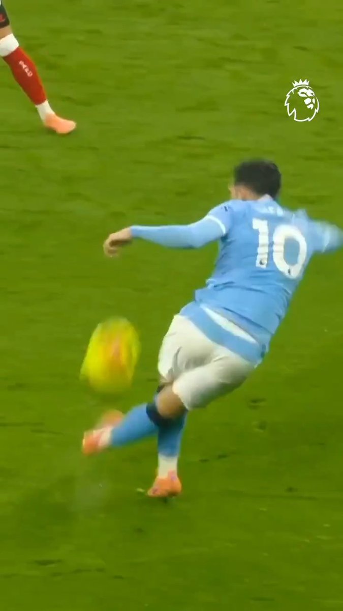 🚨 Rabona assist 🚨 Take a bow, Rayan Cherki 🤩