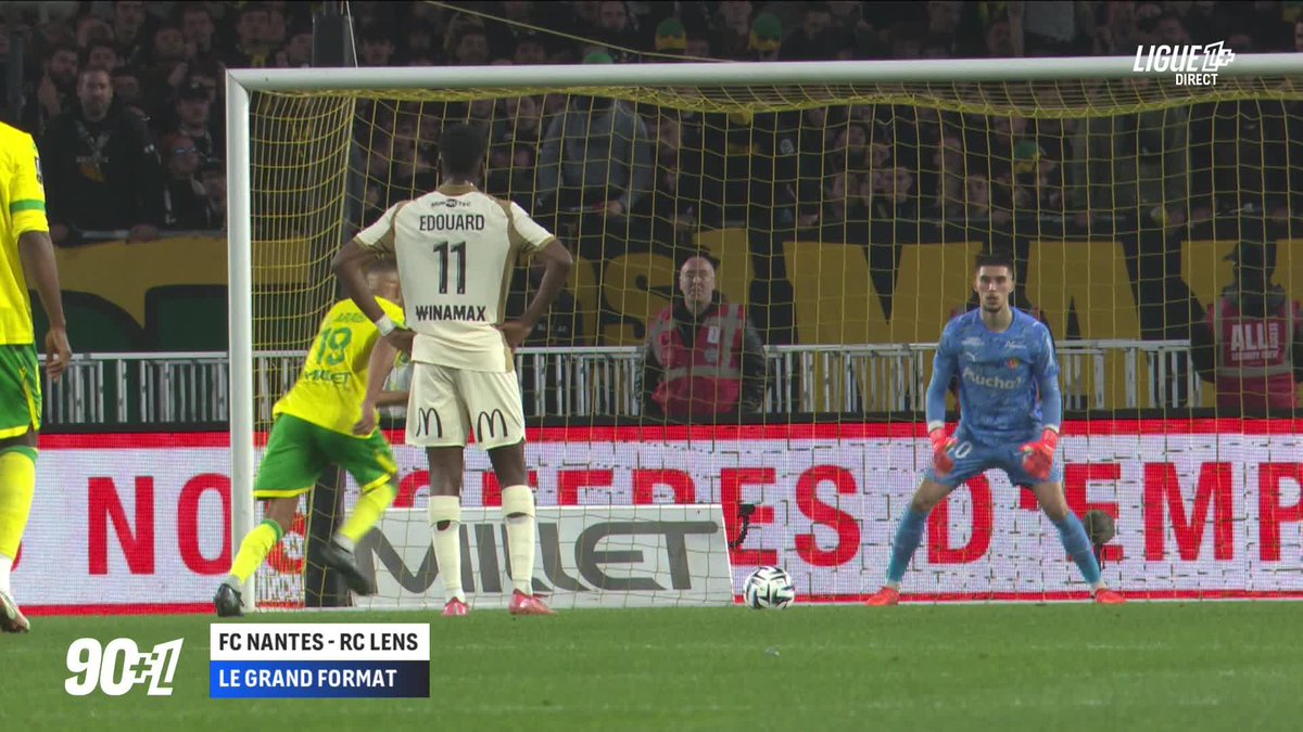 Un but part clairement favori on ne va pas se mentir, mais dans le football tout peut se passer 😜 Quel est le plus beau but du mois de 𝗡𝗼𝘃𝗲𝗺𝗯𝗿𝗲 ? A vos votes ➡️