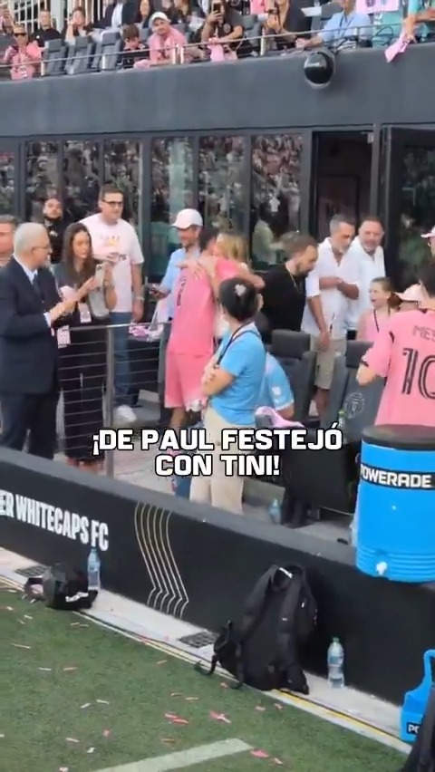 ❤️ ¡EL ABRAZO DE RODRI DE PAUL CON TINI CELEBRANDO EL TÍTULO DE LA #MLS CON INTER MIAMI! 📹 José Armando