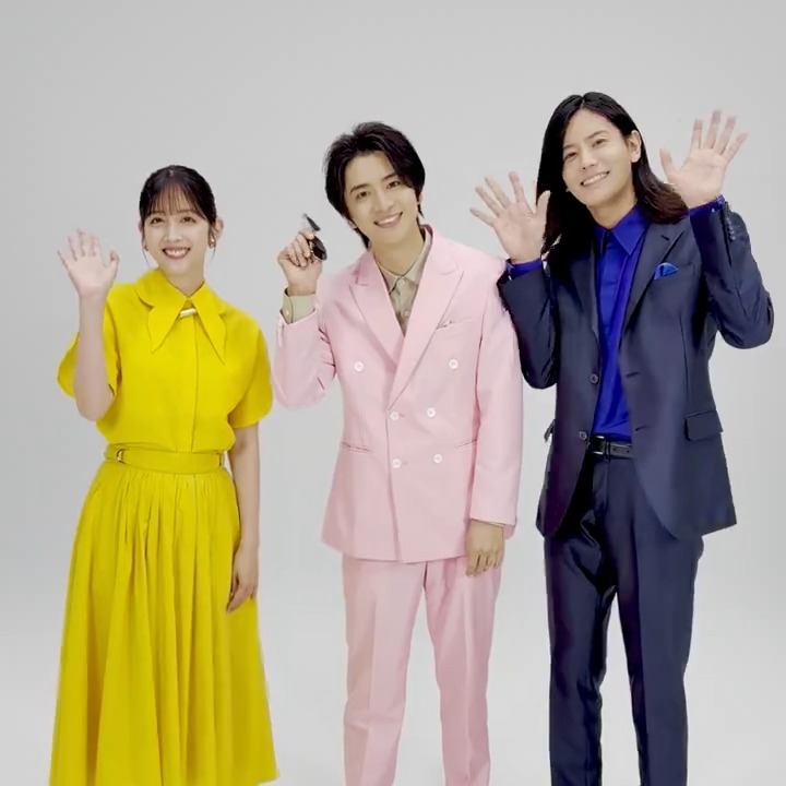おはようございます、12月最初の日曜のアサ! 12月21日へのカウントダウン✨ 外は寒いですが、激熱の企画をお届けします❤️🔥 松田るかさん、飯島寛騎さん、岩永徹也さんが集まったら、もうそれは、ヴェハハハハ‼ 眠れぬ年末年始になりそうです…🤗 ➡️ライフネット生命の新・CM公開まであと15日🗓️