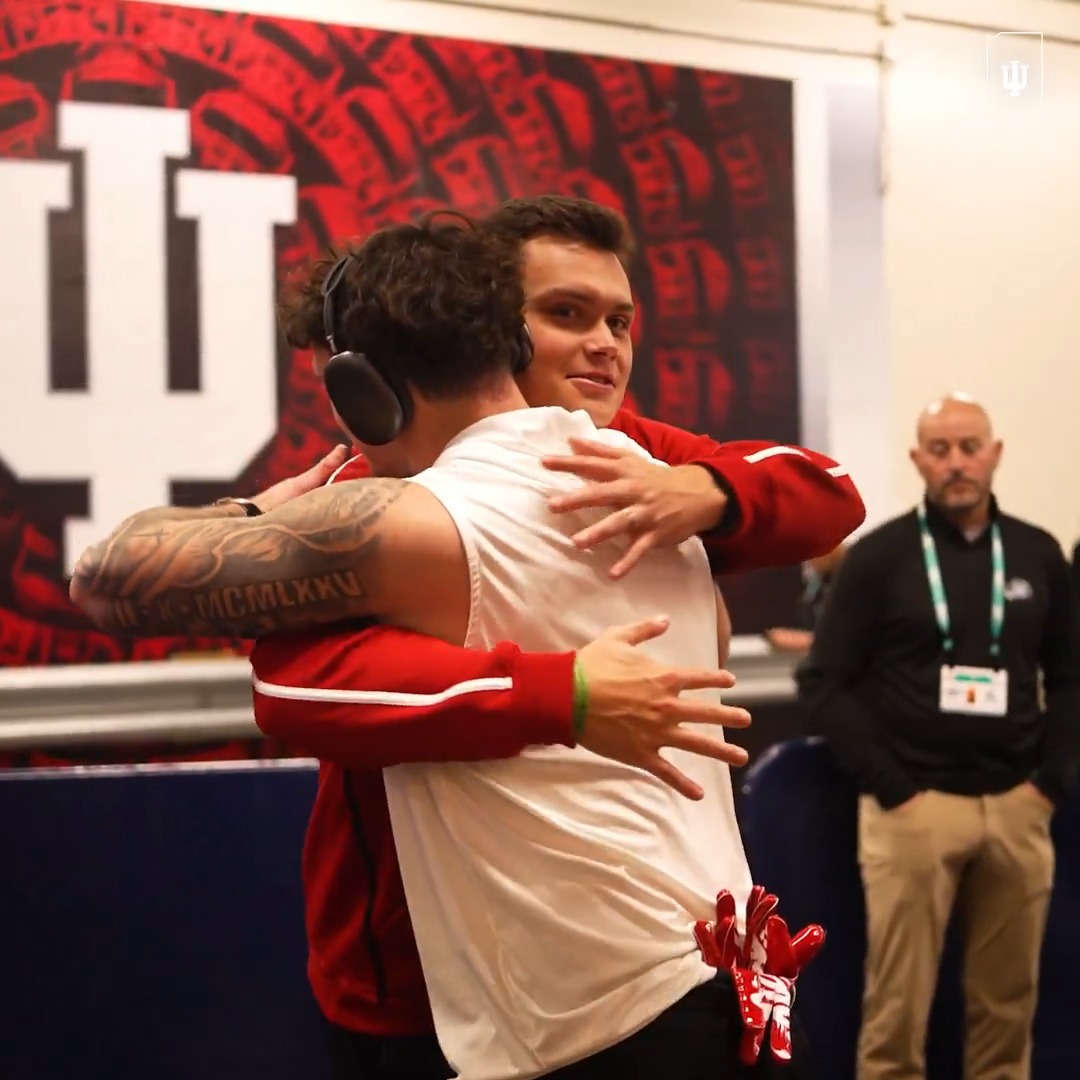 Quick hello to an old friend → off to get ready for the #B1GFCG. Kurtis Rourke | Aiden Fisher