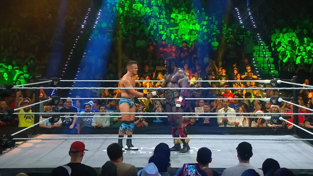 Only respect between Ricky Saints and Oba Femi. 🤝
