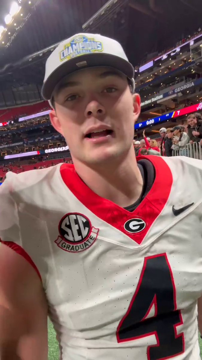 "Fourth time playing in this game, third ring. My fingers are filling up." 🔥 Oscar Delp can't stop winning with Georgia 🐶