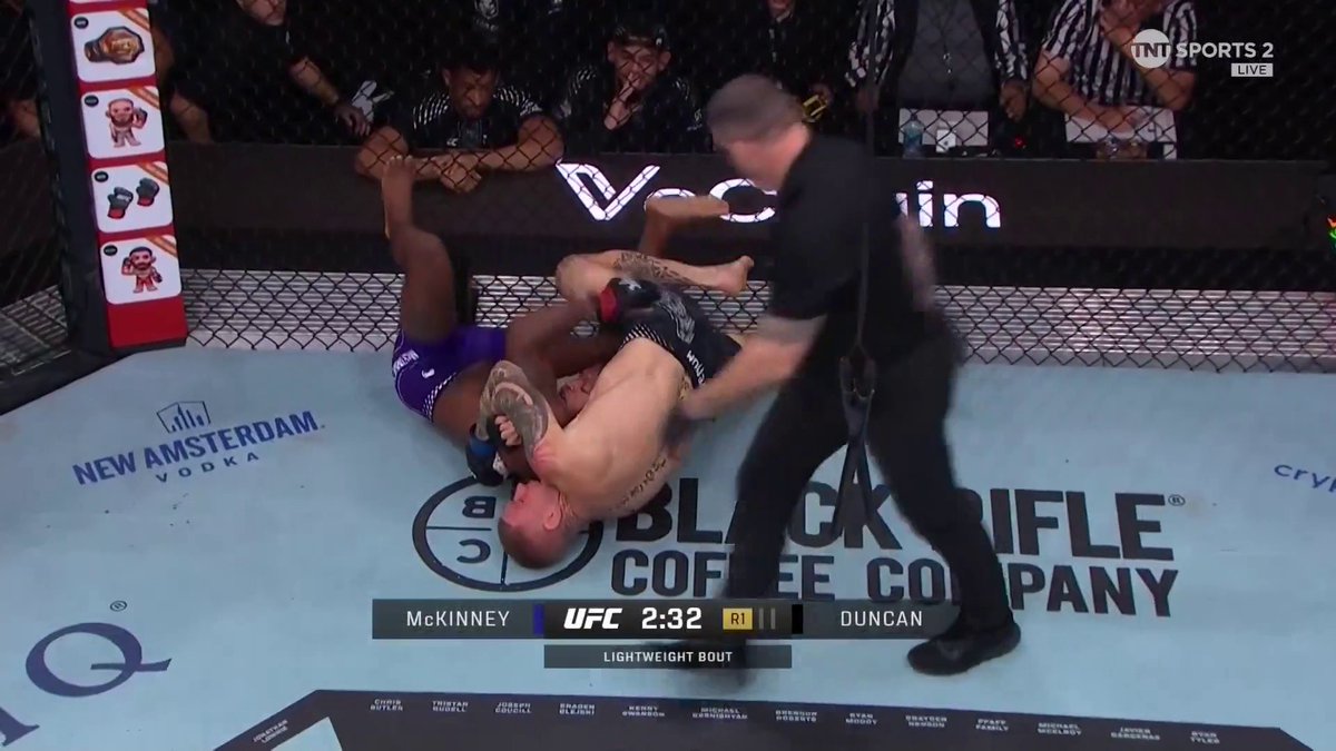 WOW! Chris Duncan submits Terrance McKinney! 😱 #UFC323 | LIVE on TNT Sports &amp; discovery+