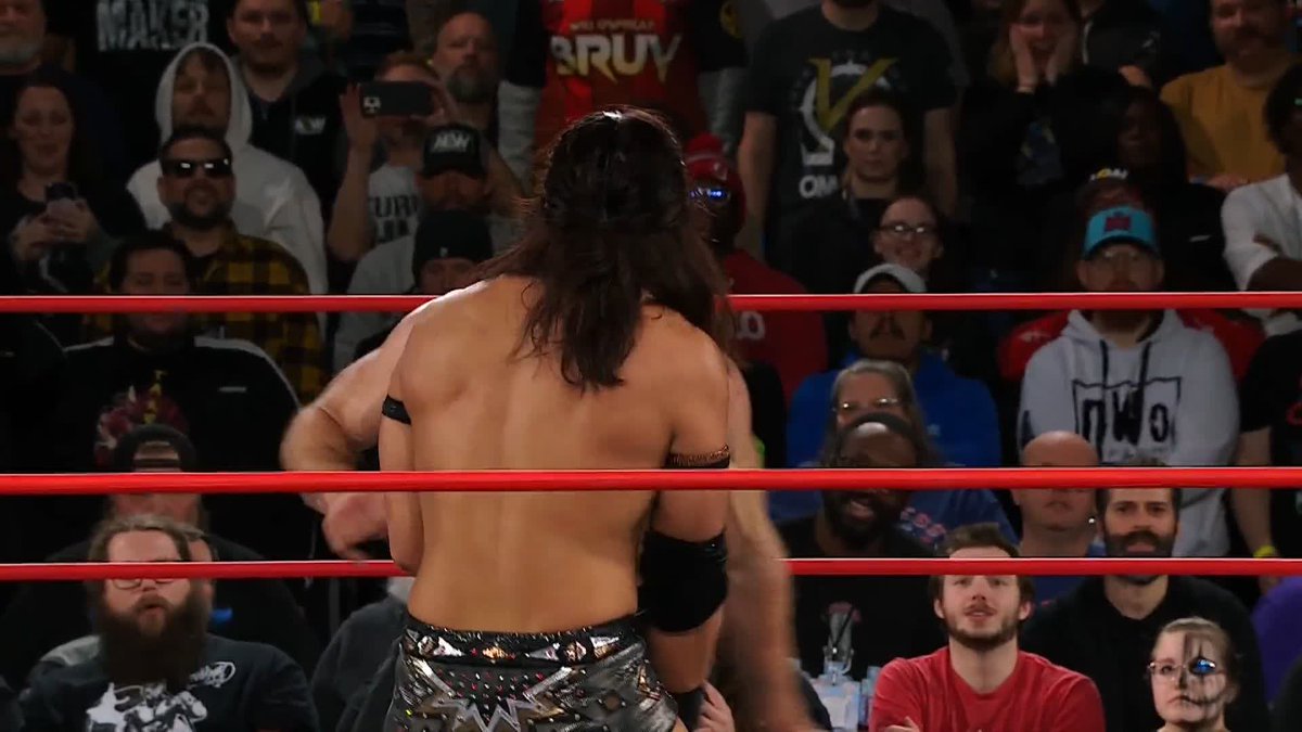 KONOSUKE TAKESHITA DEFEATS JON MOXLEY!!! WHAT A MATCH!!! #AEWCollision