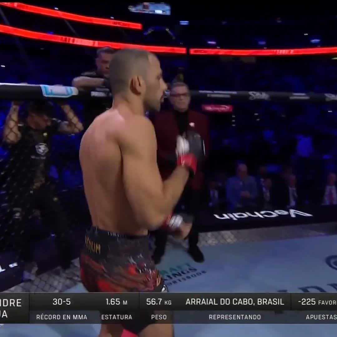 Desde Rio de Janeiro se presenta el campeón 🏆 Alexandre Pantoja #UFC323