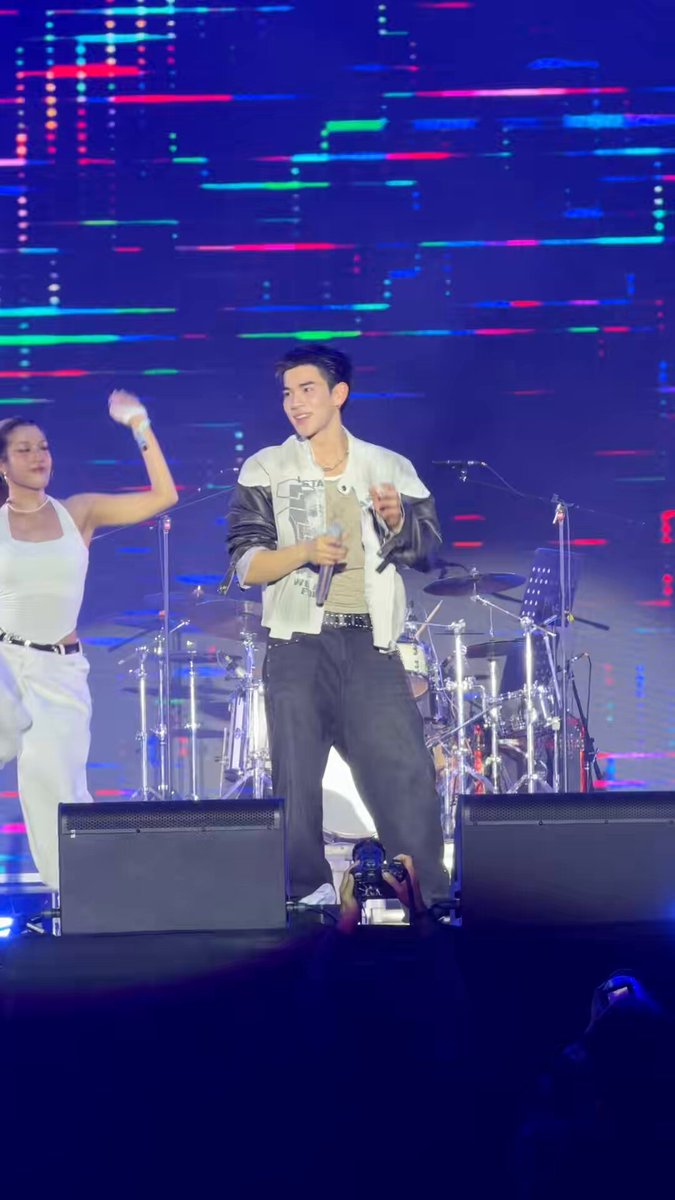 มาขึ้นสวรรค์ด้วยกันสิครับ 😘 BIG MOUNTAIN MUSIC FESTIVAL 15 📍BLOCK STAGE #BMMF15xFOURTH #Fourthnattawat #RISERMUSIC
