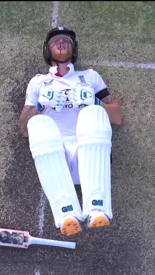 Ben Stokes copped one right where you don't want it 😶 #Ashes