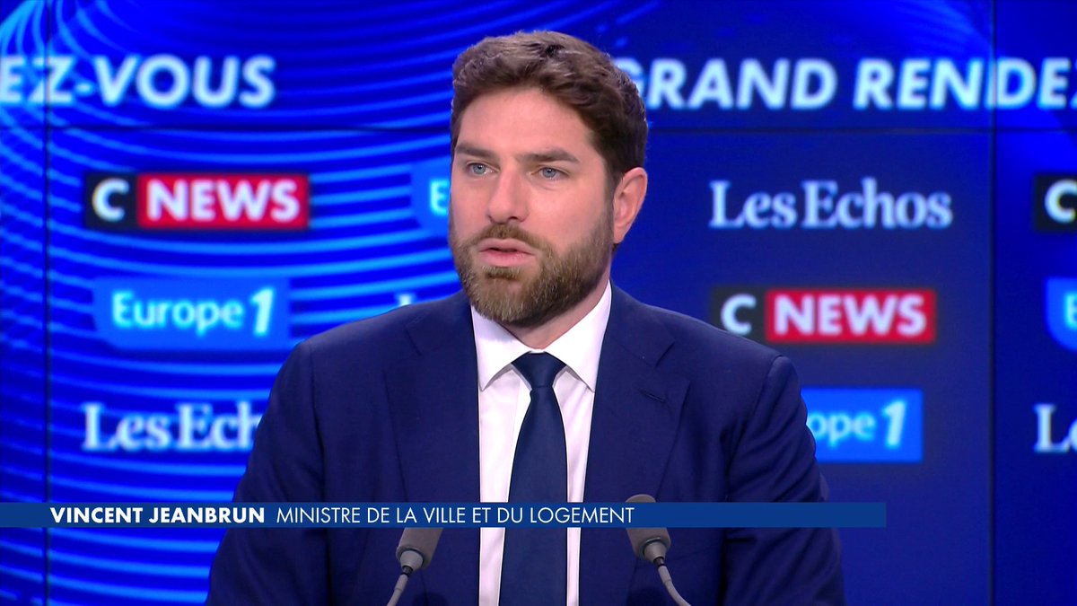 «LFI est aujourd'hui lié à une forme d'islamisme» a déclaré le ministre de la Ville et du Logement, Vincent Jeanbrun, en revenant sur la commission d'enquête qui a auditionné Jean-Luc Mélenchon #LeGrandRDV