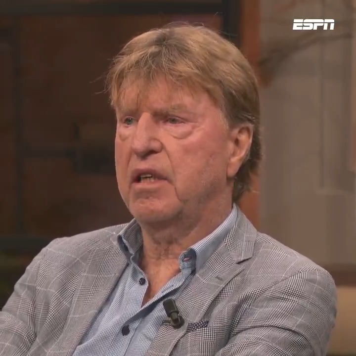 Aad de Mos kraakt defensieve hart van Ajax🤔 "Ik vind de Youri Baas-hype overdreven"