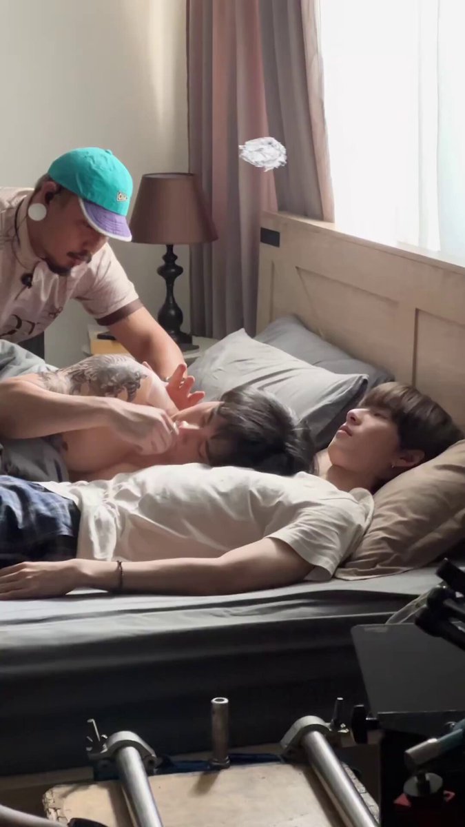 🎬 #CAMERAROLLสิงสาลาตาย EP.6 PART1 👀 เบื้องหลังซีน Morning kiss = ขิต 💓 ในจอว่าฟินแล้ว นอกจอ ก็คื้อออ [🫣😳🫠] #สิงสาลาตาย #GoddessBlessYouFromDeath ทุกวันศุกร์ เวลา 22:30 น. ทางช่องวัน31 ดูออนไลน์เวอร์ชัน UNCUT เวลา 23:15 น. บนแอป iQIYI และเว็บ ที่เดียวเท่านั้น #CHANGE2561ORIGINAL #CHANGE2561