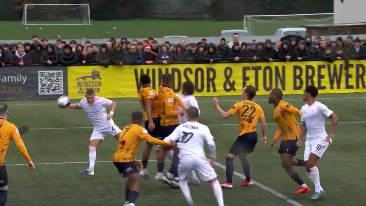A fantastic stop from Adam Desbois 🐅 for Slough Town FC 🧤 📺 Watch live on Football on TNT Sports and discovery+ UK