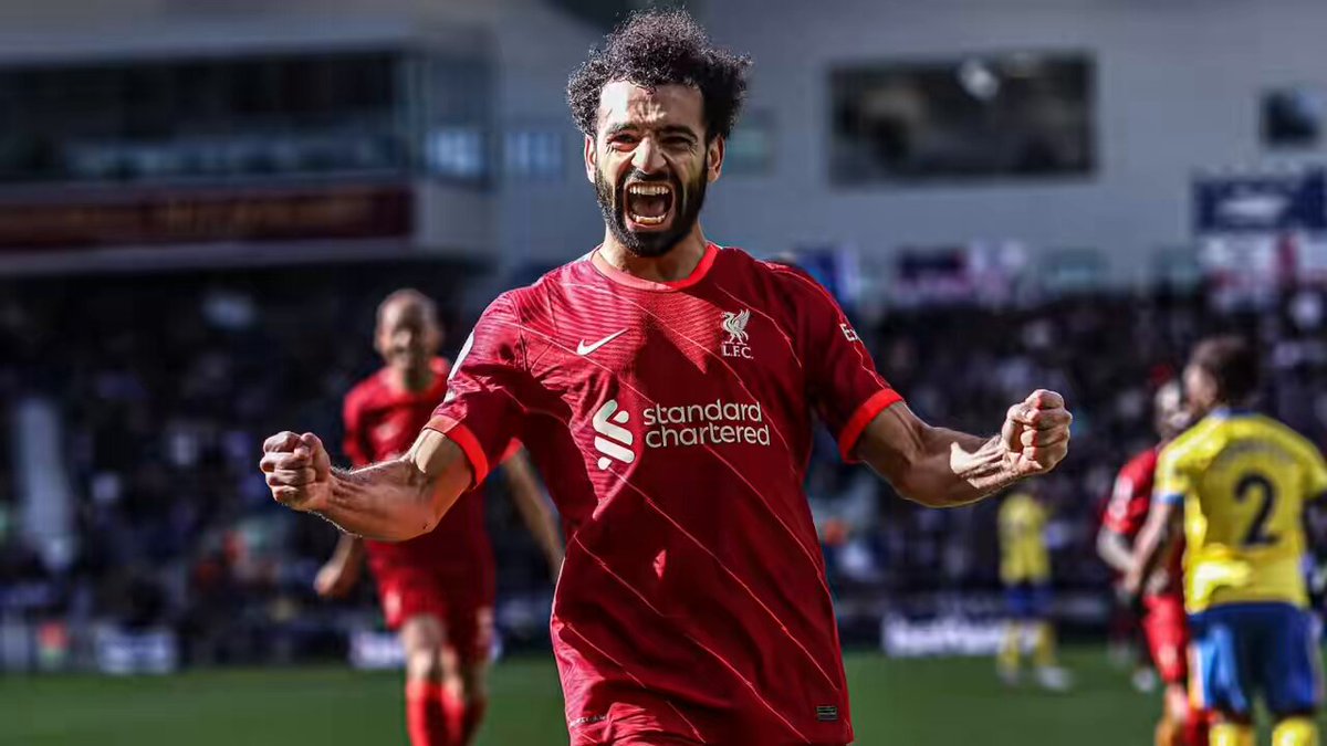 🚨 Evra: “Salah didn’t join Liverpool’s success… he created it. And now they act like he’s replaceable. United would have treated him like royalty. When Salah leaves, the clock resets… back to ‘next year’ talk &amp; nostalgia DVDs. Haha, I love this game.”