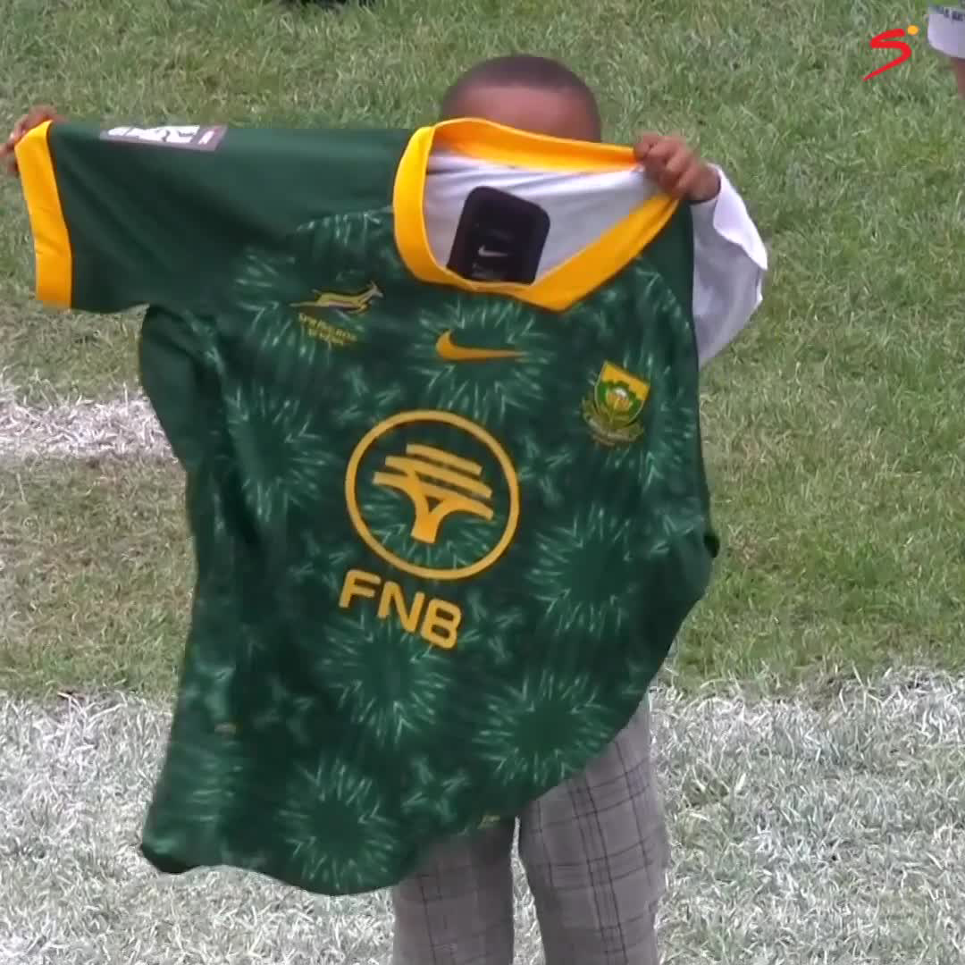 The #HSBCSVNS ball boys only recognise green and gold 🤩🇿🇦 📺 Stream #HSBCSVNSCPT on DStv: