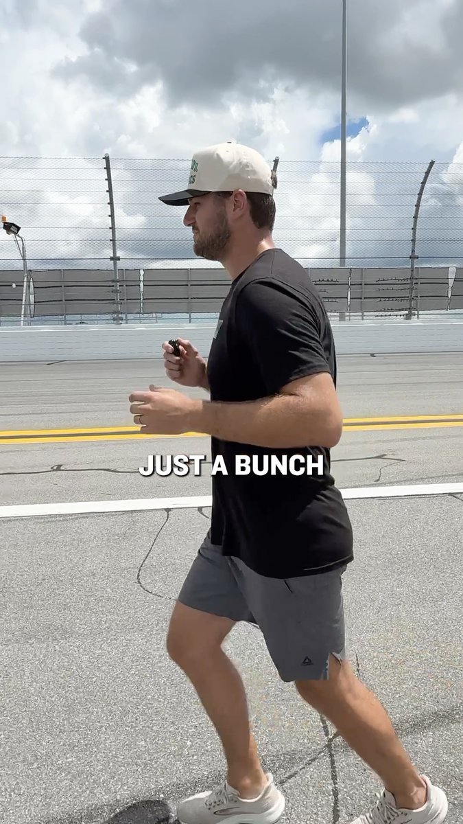 A Waffle House appearance following a #DAYTONA500 victory is iconic.