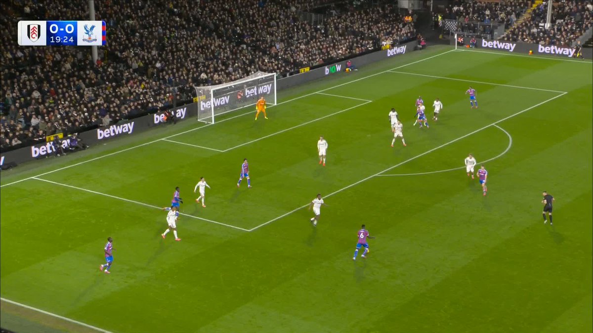 Eddie Nketiah finishes off a well-worked Crystal Palace move with a powerful strike to put them in front ⚽️