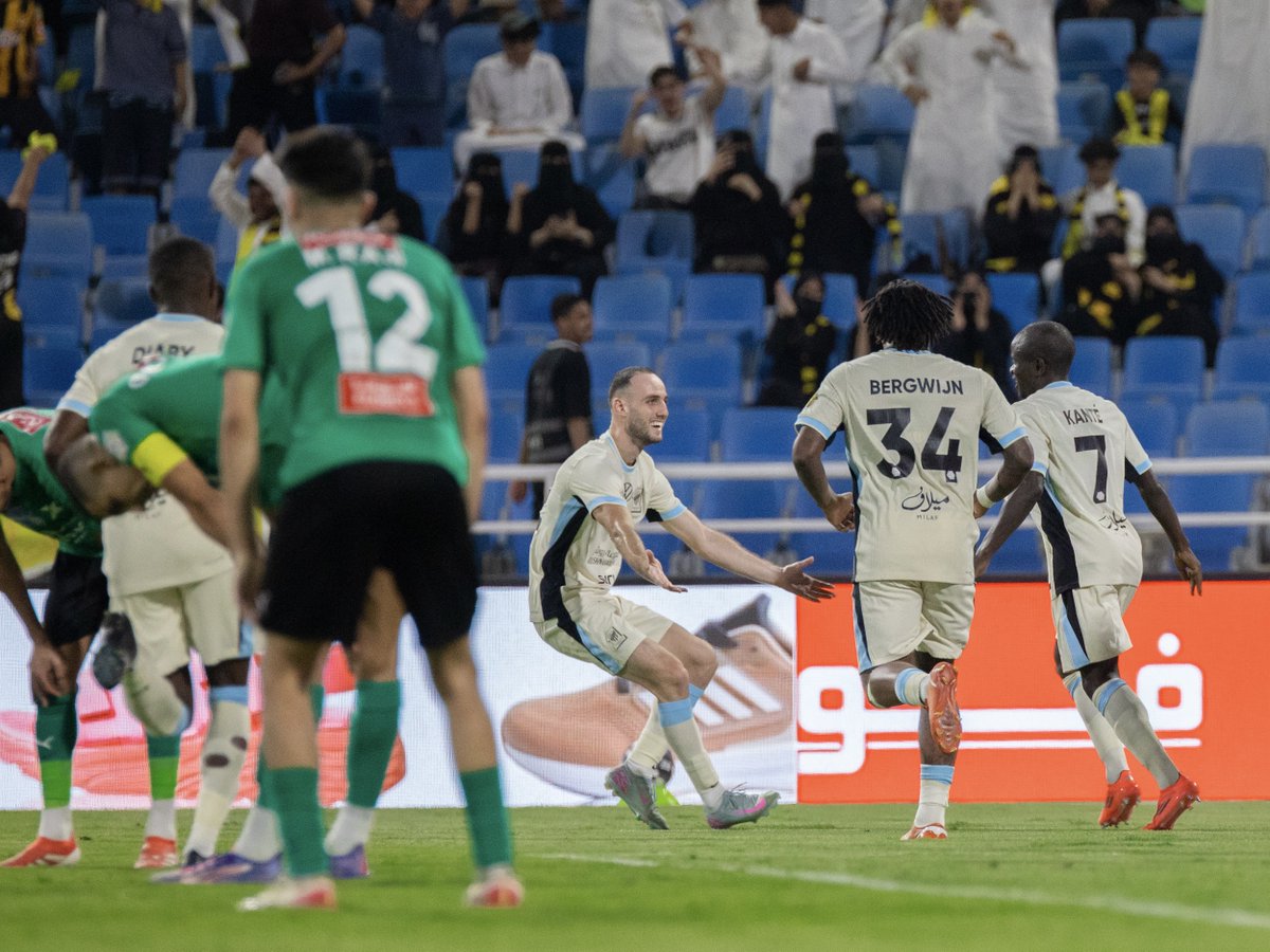 كانتي.. هو من أهدى نادي الاتحاد السعودي نقاط هذه المواجهة 🗳️⚫️ #دوري_روشن_السعودي | #للجماهير
