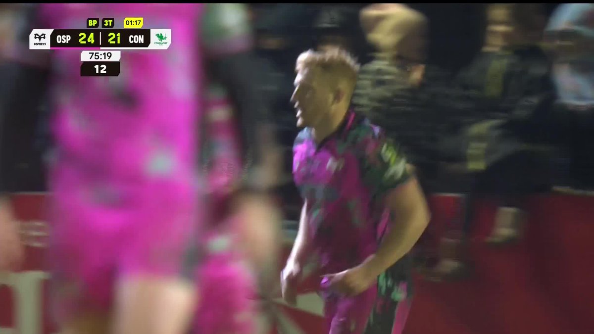 Is that the winning moment?! 🤯 Iestyn Hopkins with a big try to hand Ospreys the lead over Connacht ⚫ #ChallengeCupRugby