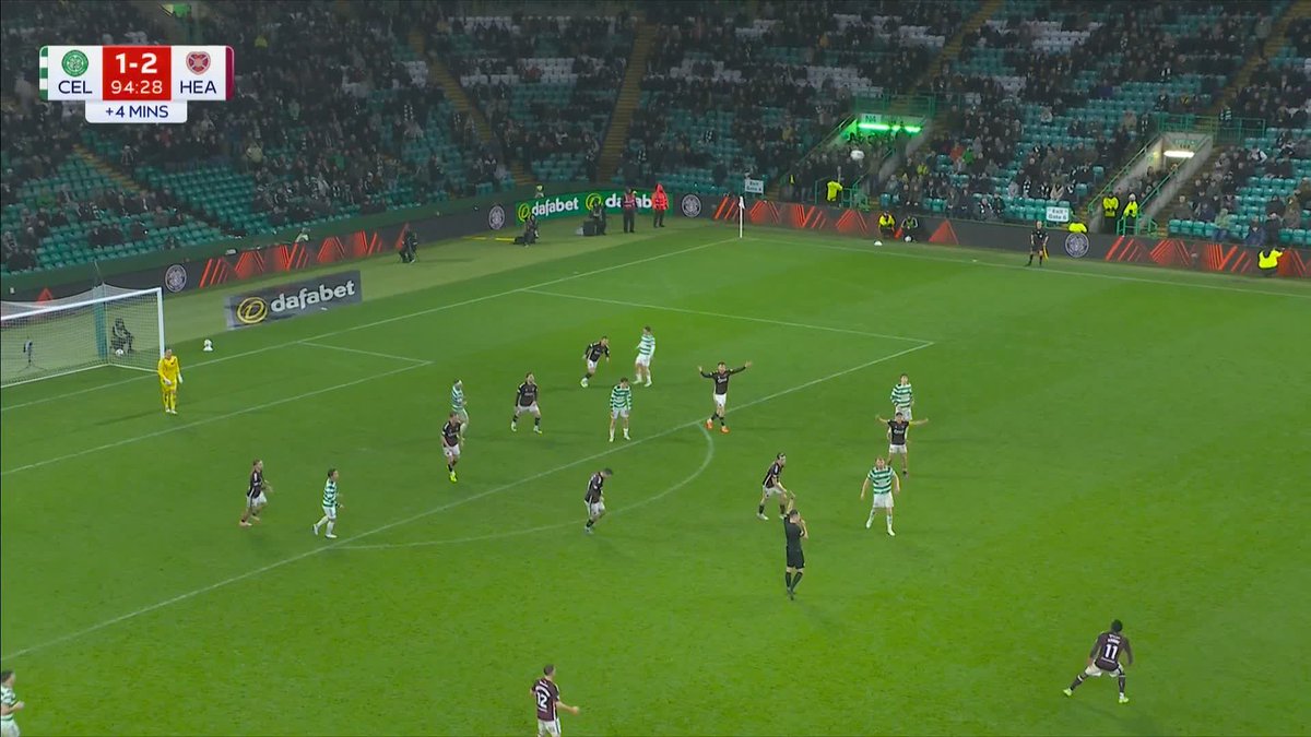 🗣️ “This is their title race too!” Hearts defeat Celtic 2-1 in Glasgow. Watch the full-time scenes ⤵️