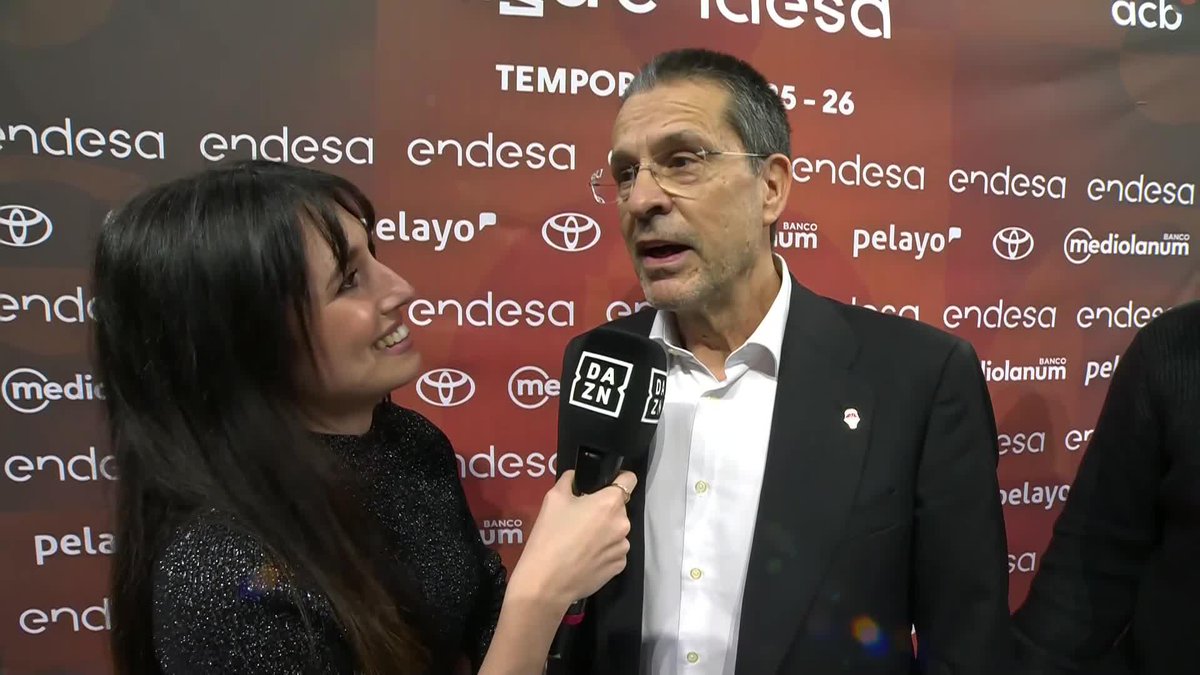 😂 "Ha salido de mierda. Estábamos buscando otra cosa" "Kam Taylor se ha equivocado y no ha entendido lo que queríamos hacer, pero... lo ha arreglado él mismo. Por lo tanto, ¡un héroe!" ¡El MOMENTAZO de Pedro Martínez en el micro de DAZN España tras la victoria! #LigaEndesa